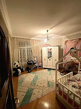 Satılır 3 otaqlı mənzil 138 m²