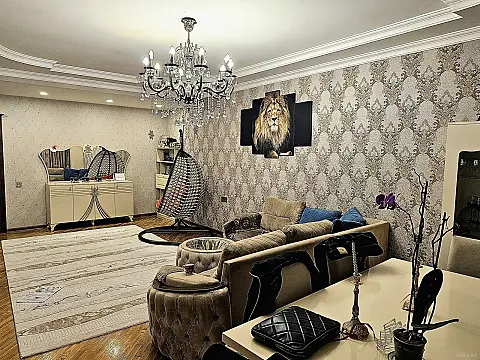 Satılır 3 otaqlı mənzil 138 m²