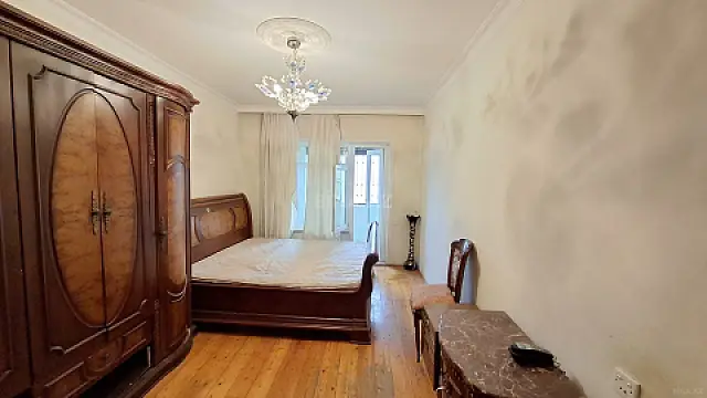 Satılır 3 otaqlı mənzil 90 m²