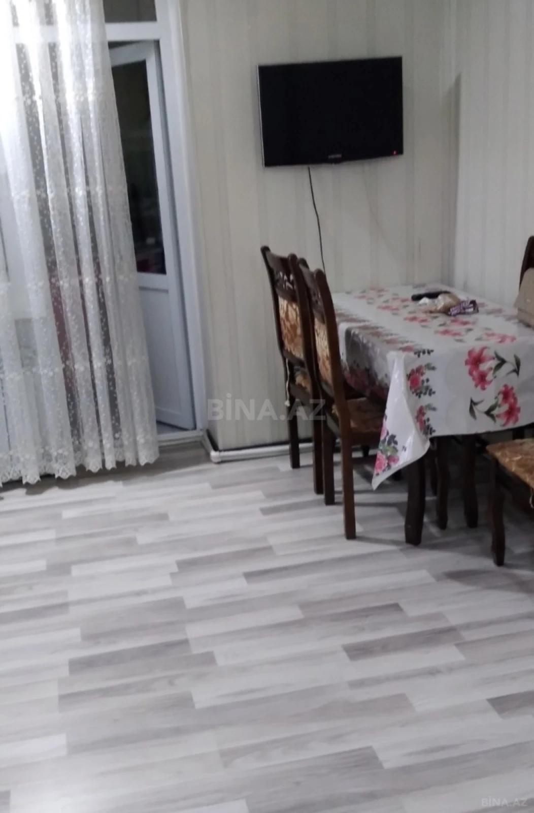 Kirayə verilir 2 otaqlı mənzil 40 m²