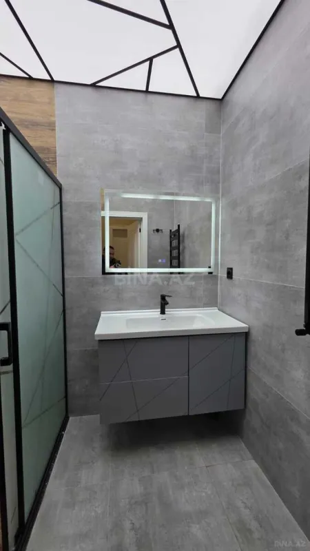 Satılır 3 otaqlı mənzil 108 m²