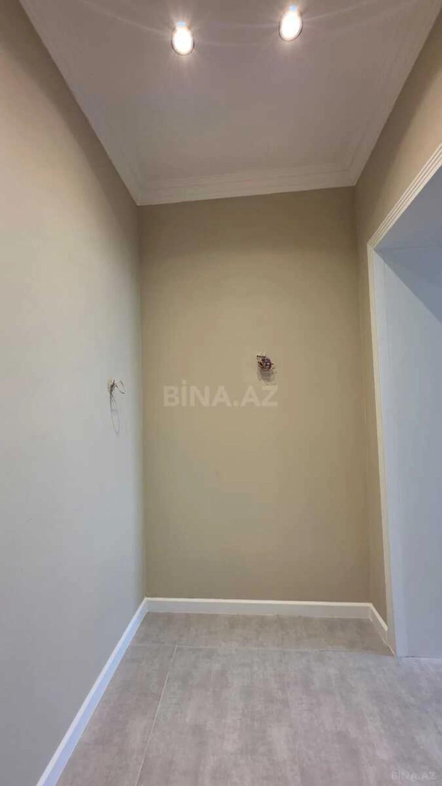 Satılır 3 otaqlı mənzil 108 m²