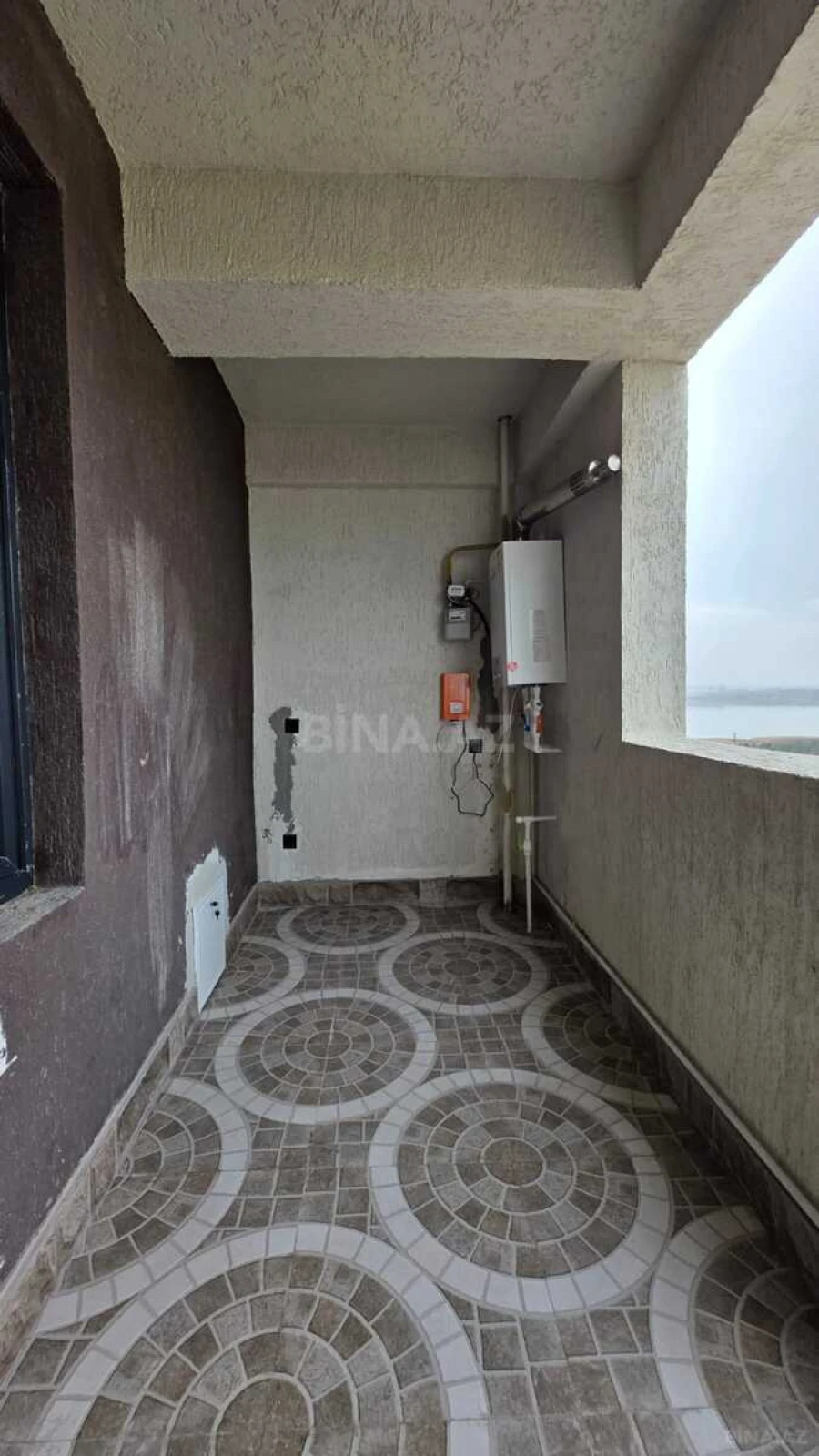 Satılır 3 otaqlı mənzil 108 m²