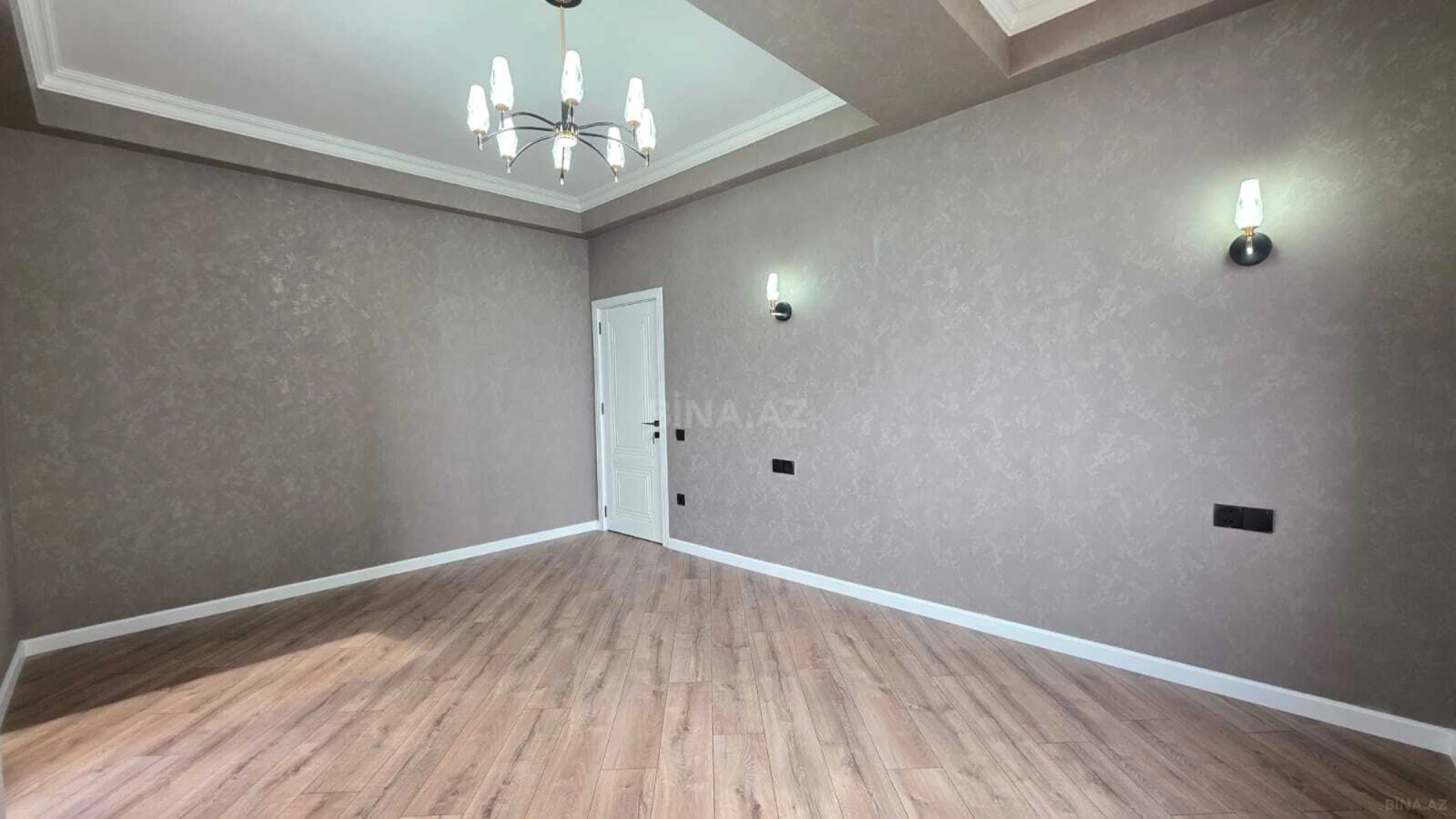 Satılır 3 otaqlı mənzil 108 m²