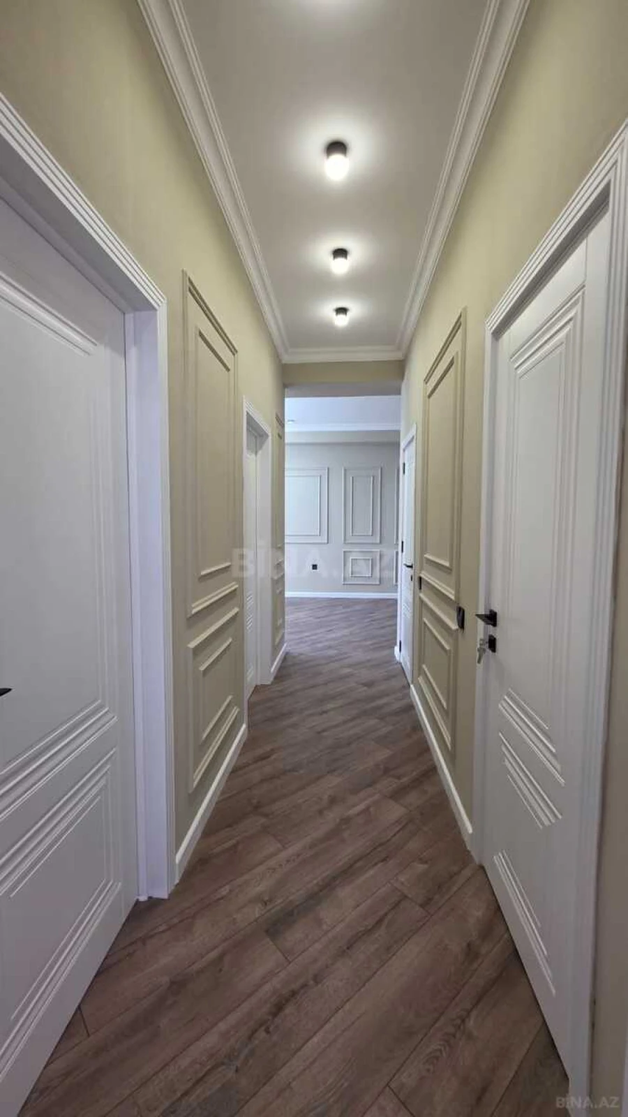 Satılır 3 otaqlı mənzil 108 m²