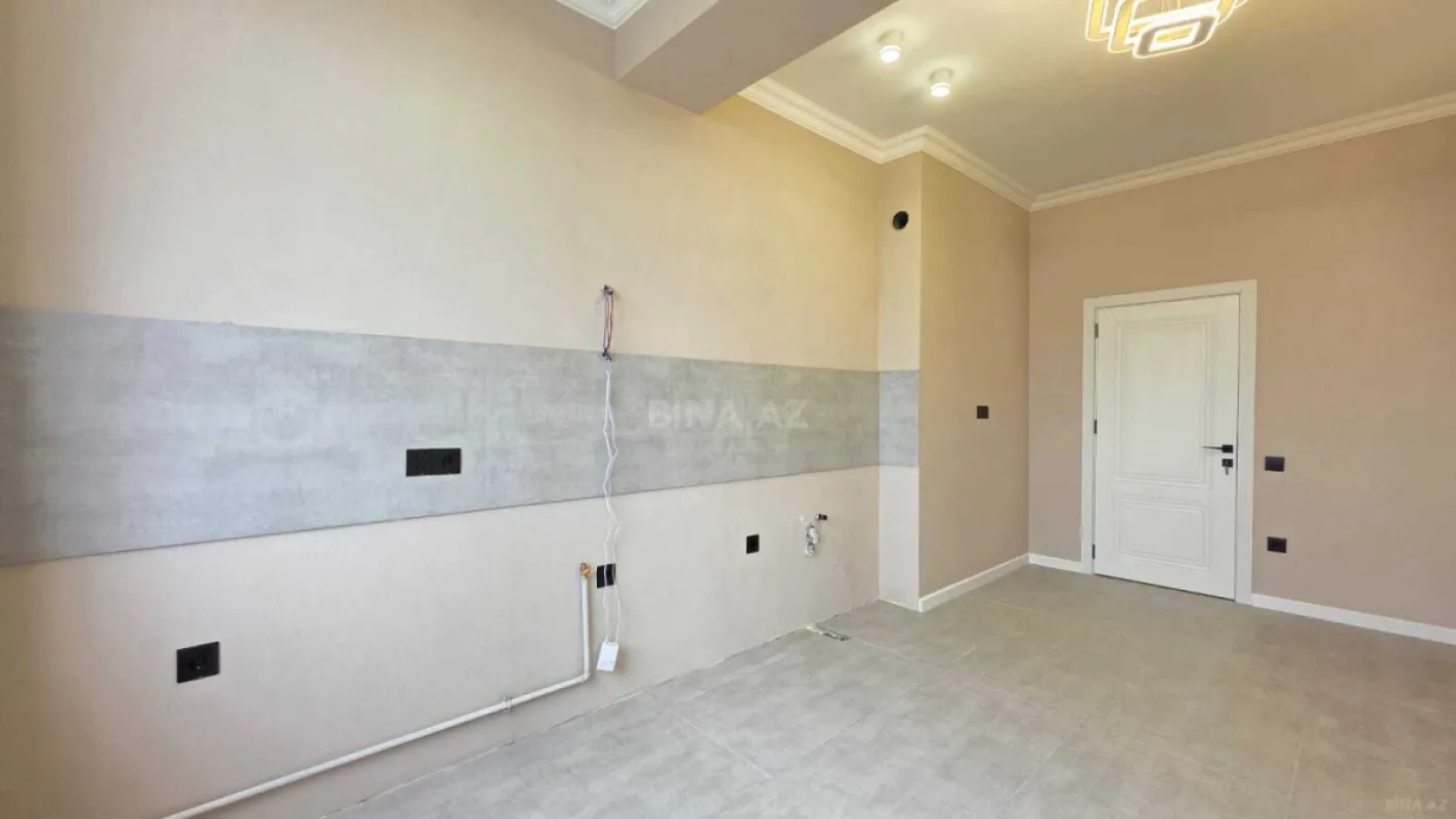 Satılır 3 otaqlı mənzil 108 m²