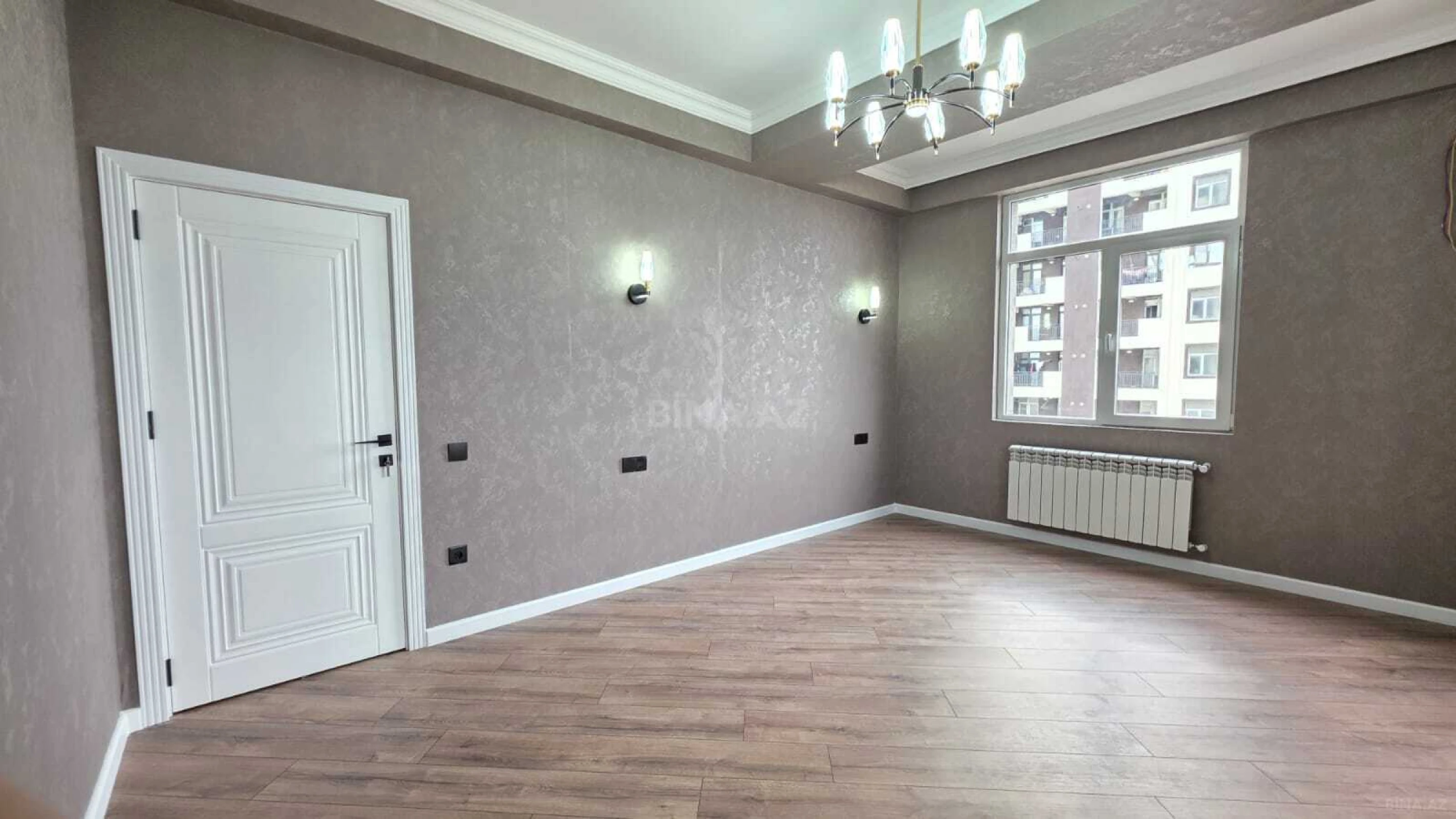 Satılır 3 otaqlı mənzil 108 m²