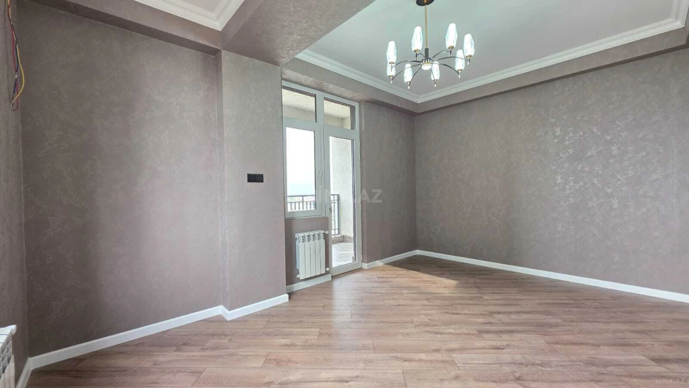 Satılır 3 otaqlı mənzil 108 m²