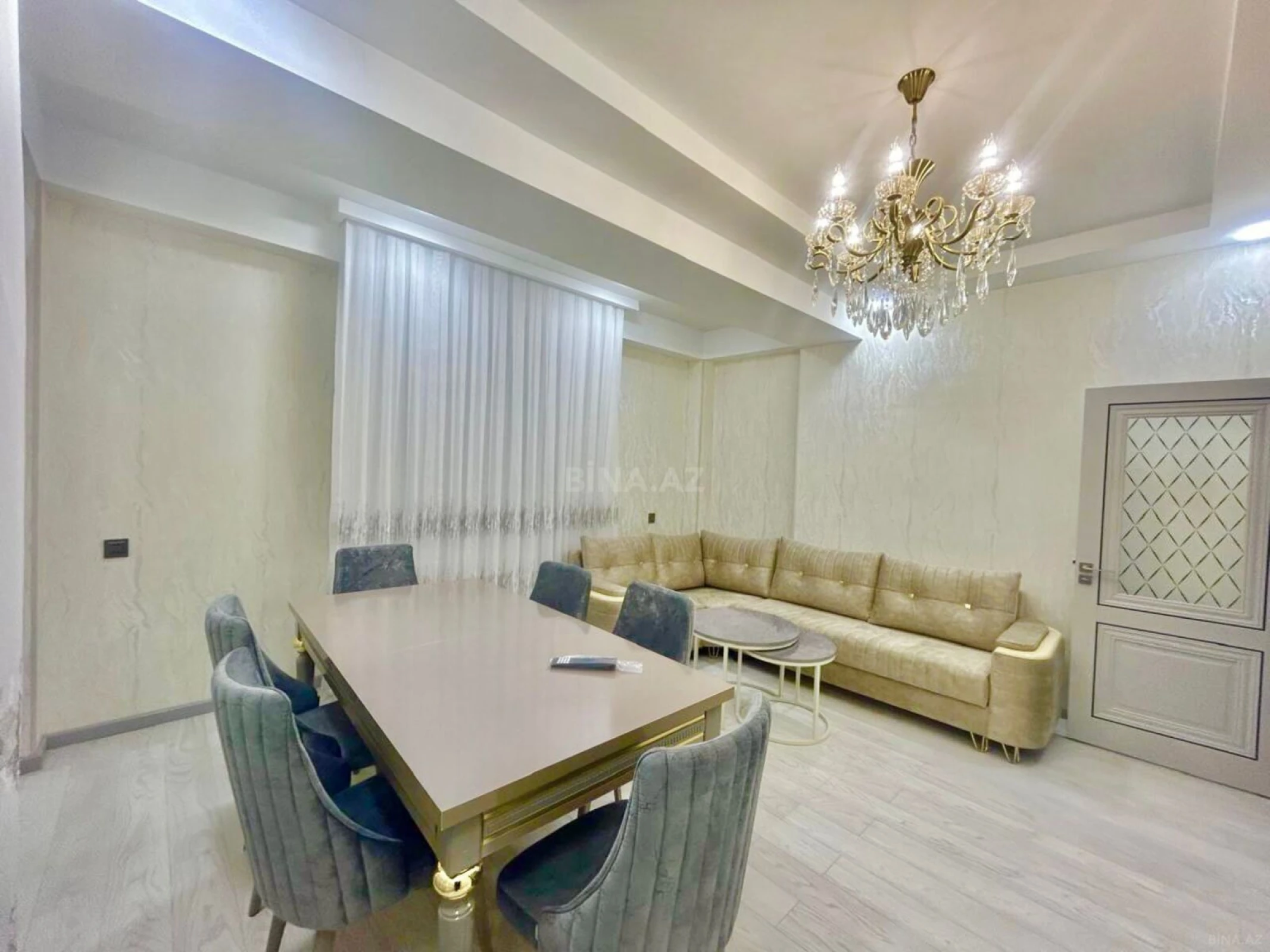 Satılır 2 otaqlı mənzil 80 m²