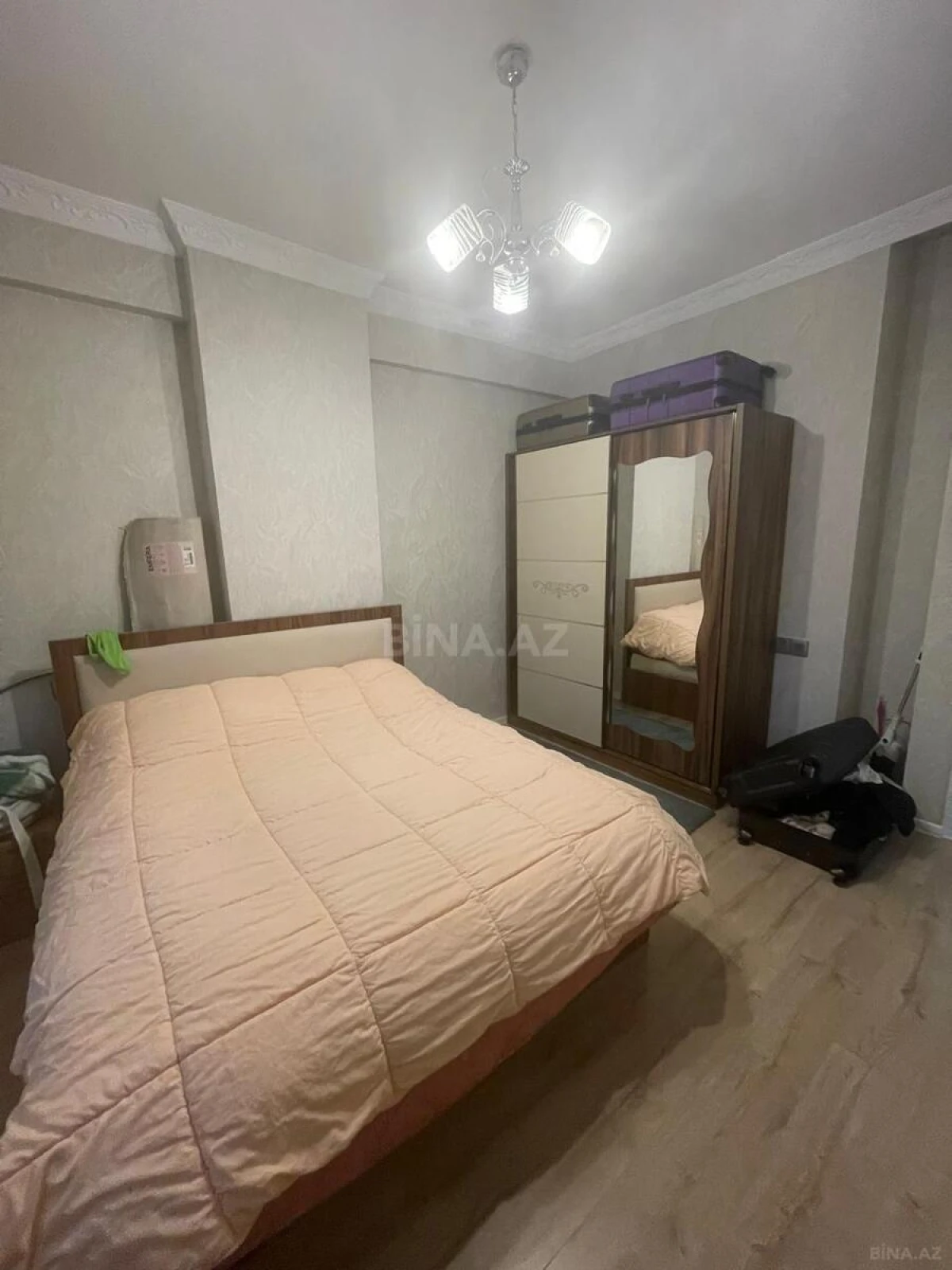 Satılır 2 otaqlı mənzil 69 m²