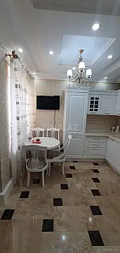 Satılır 3 otaqlı mənzil 109 m²
