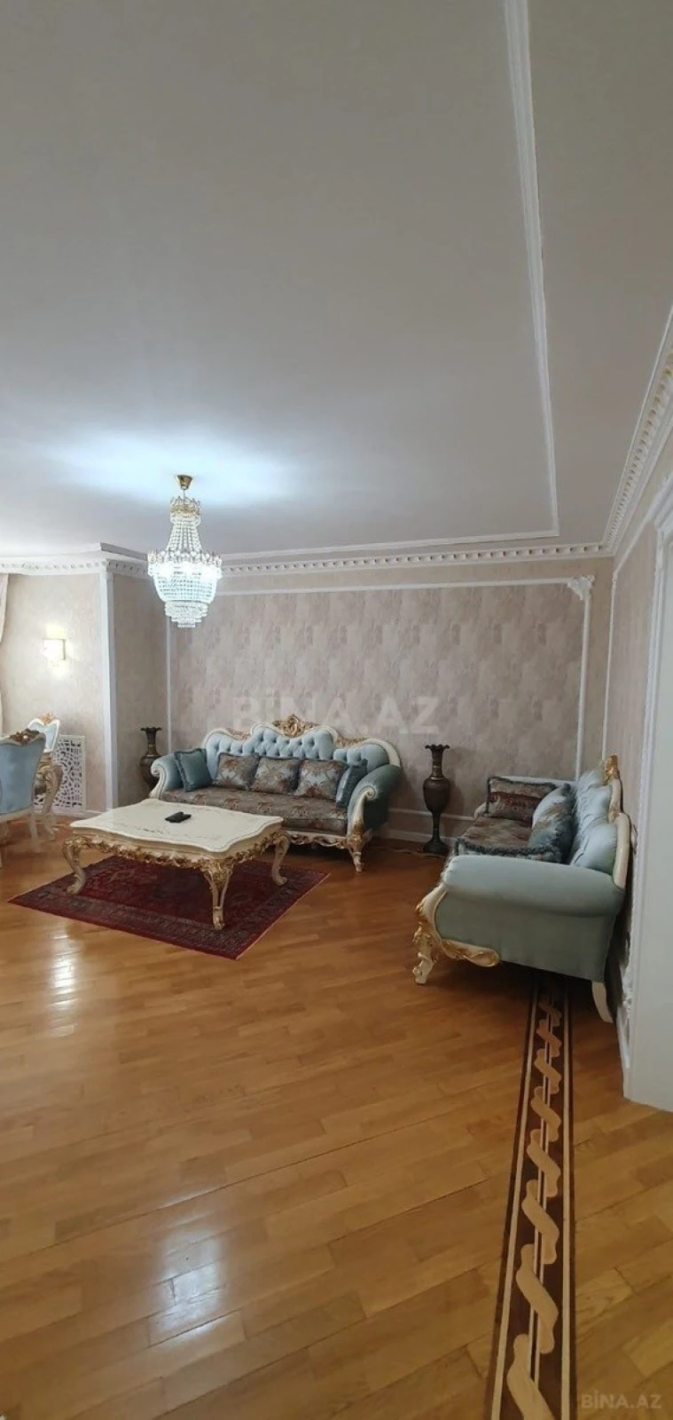 Satılır 3 otaqlı mənzil 109 m²
