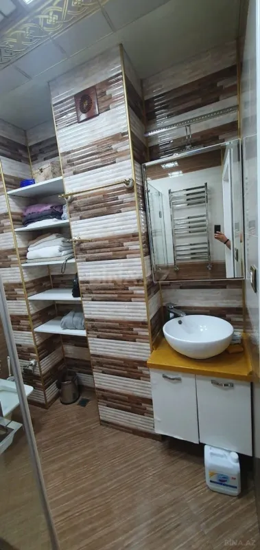 Satılır 3 otaqlı mənzil 109 m²