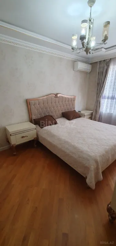 Satılır 3 otaqlı mənzil 109 m²