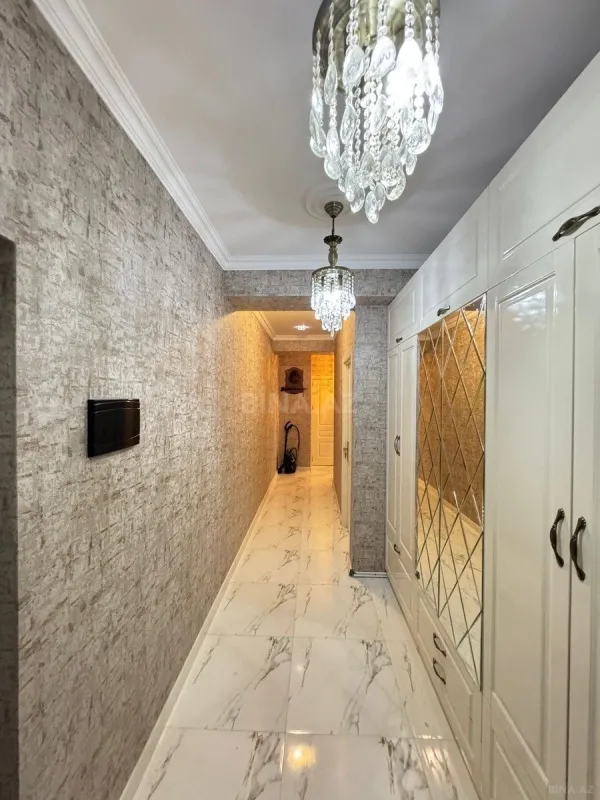 Satılır 2 otaqlı mənzil 60 m²
