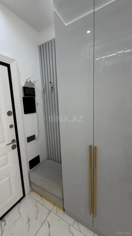 Satılır 2 otaqlı mənzil 76 m²