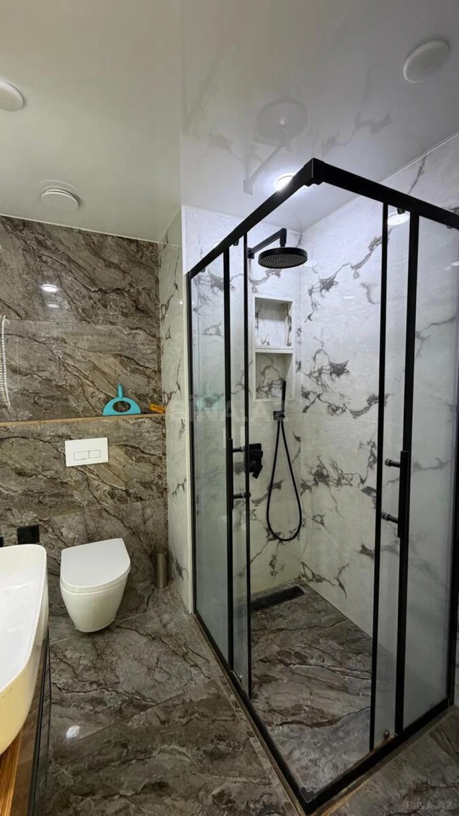 Satılır 2 otaqlı mənzil 76 m²