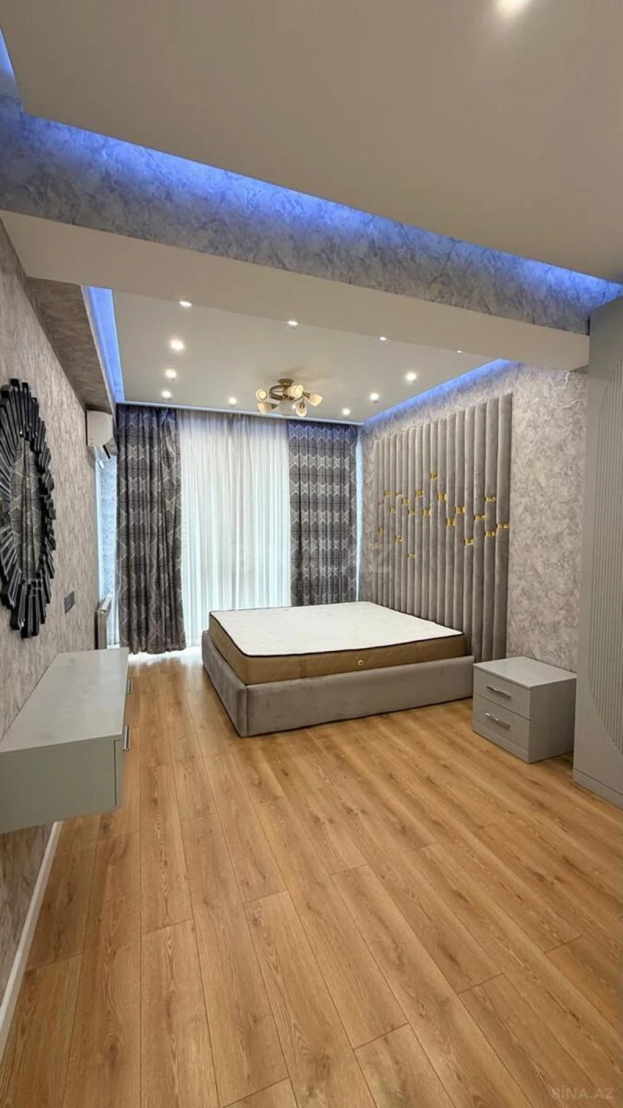 Satılır 2 otaqlı mənzil 76 m²
