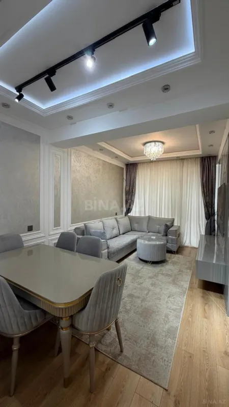 Satılır 2 otaqlı mənzil 76 m²