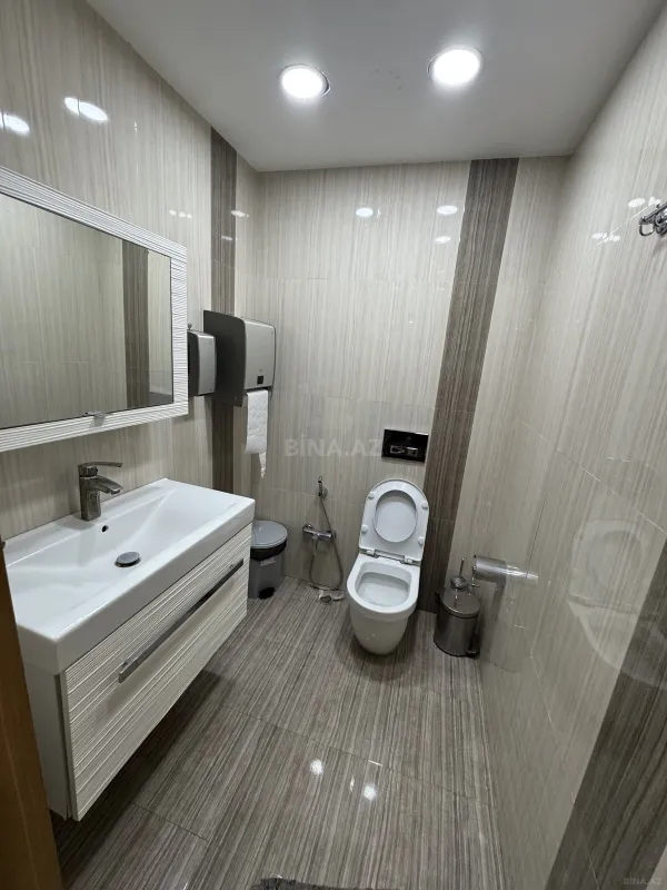 Kirayə verilir 3 otaqlı ofis 110 m²