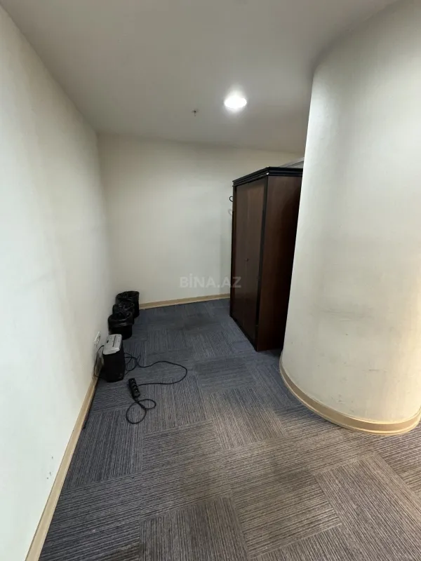 Kirayə verilir 3 otaqlı ofis 110 m²