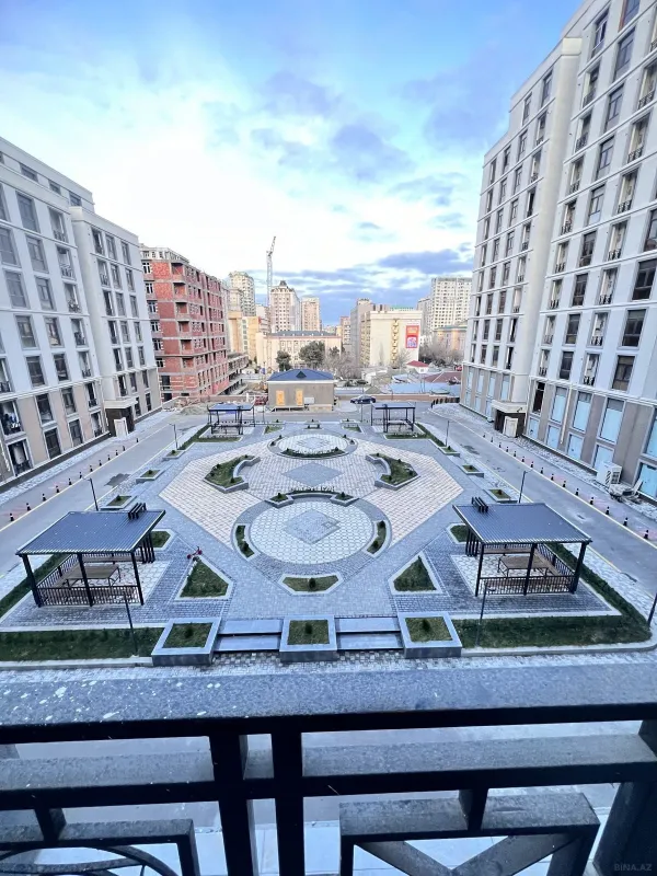 Satılır 3 otaqlı mənzil 104 m²