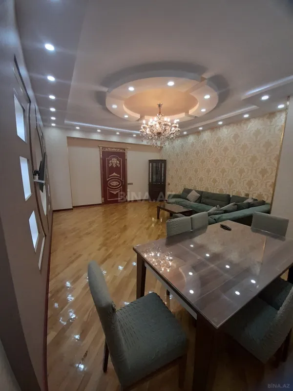 Kirayə verilir 2 otaqlı mənzil 100 m²