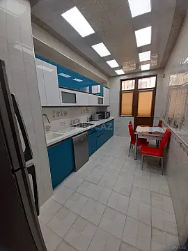 Kirayə verilir 2 otaqlı mənzil 100 m²