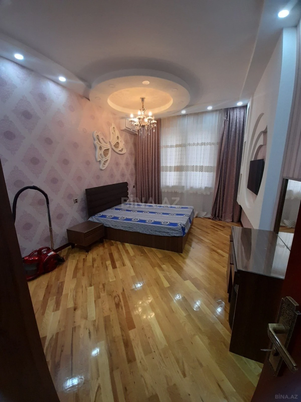 Kirayə verilir 2 otaqlı mənzil 100 m²