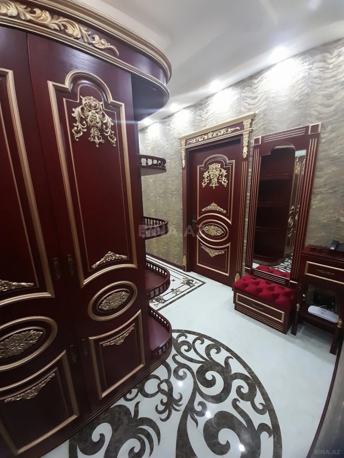 Kirayə verilir 2 otaqlı mənzil 100 m²