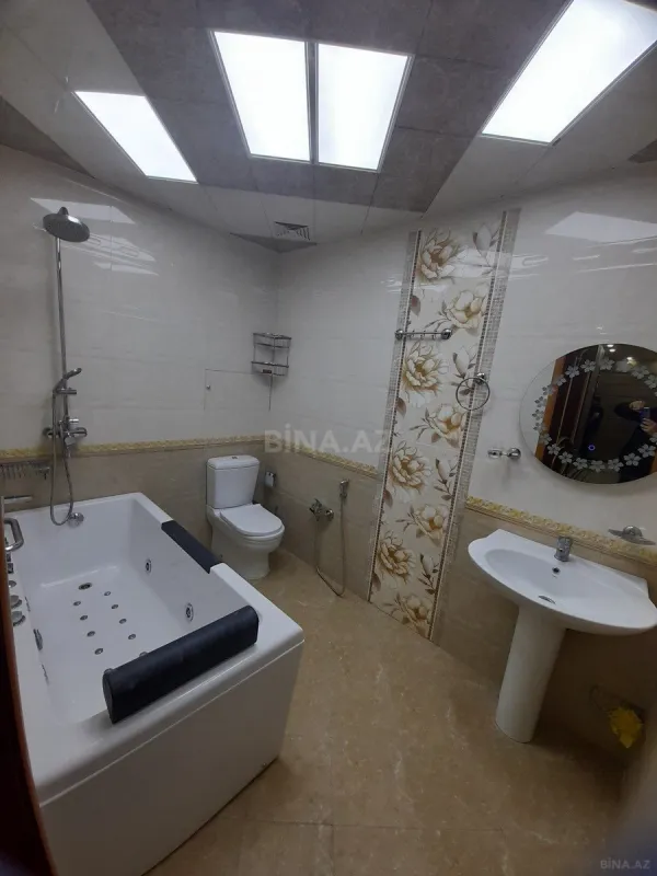 Kirayə verilir 2 otaqlı mənzil 100 m²