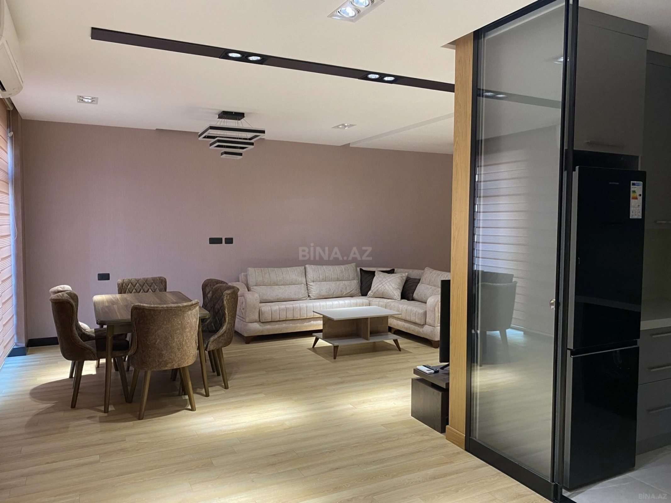Kirayə verilir 2 otaqlı mənzil 85.5 m²