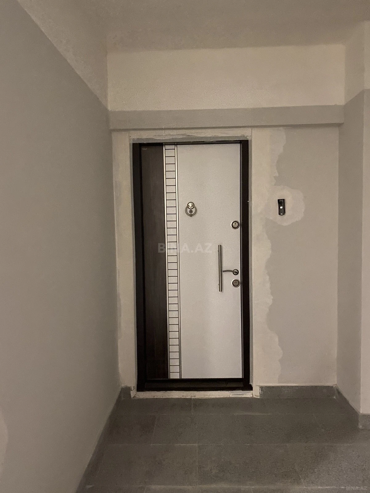 Kirayə verilir 2 otaqlı mənzil 85.5 m²
