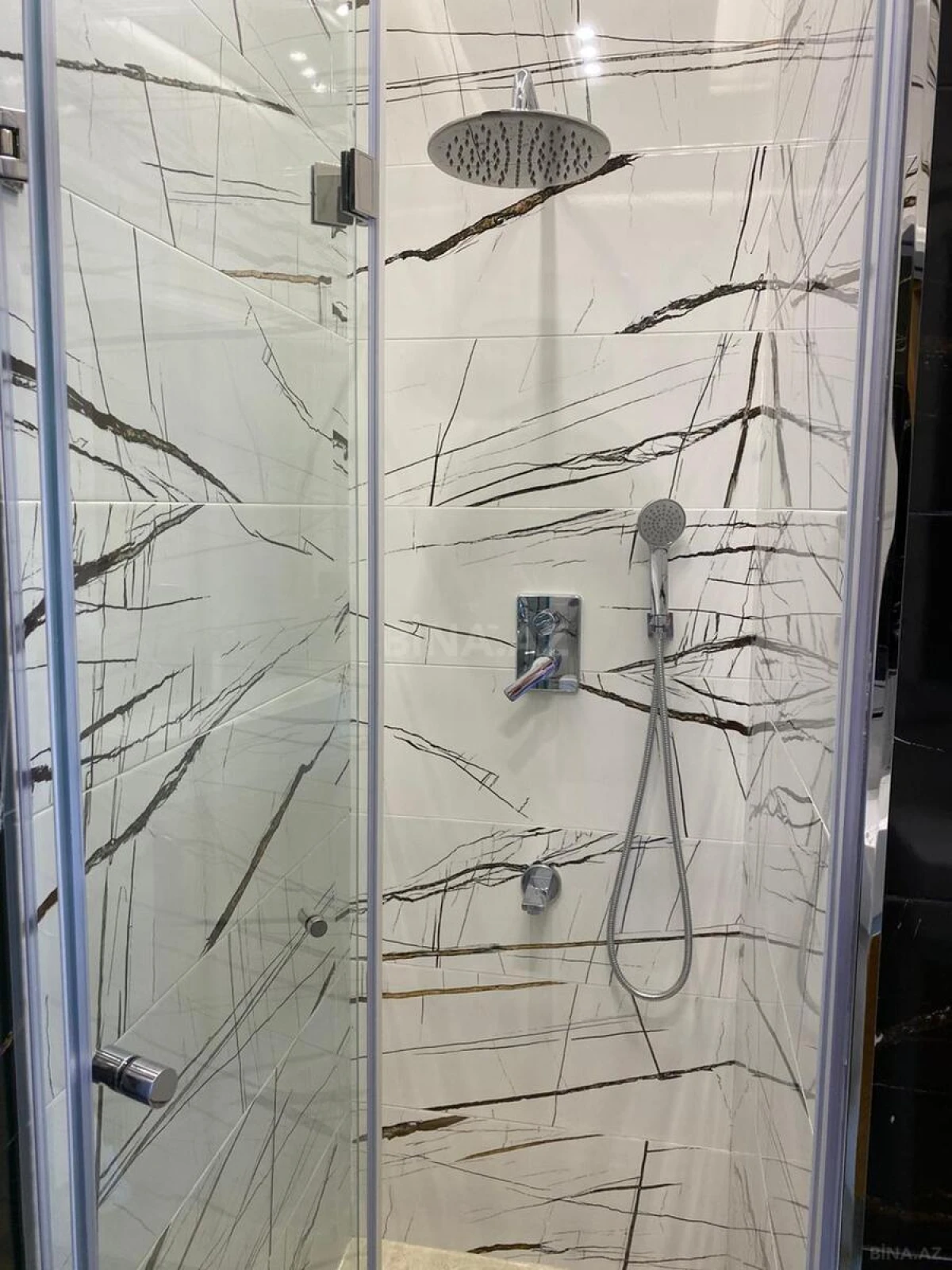 Kirayə verilir 2 otaqlı mənzil 85.5 m²