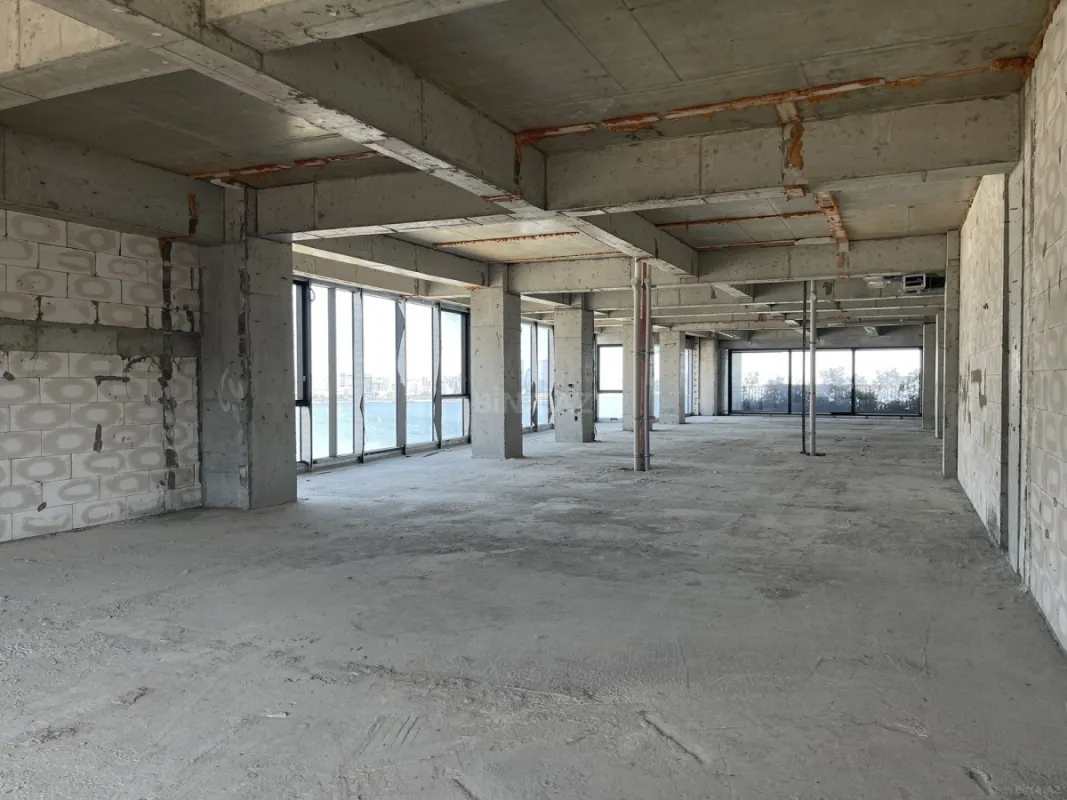 Satılır 5 otaqlı mənzil 436.6 m²
