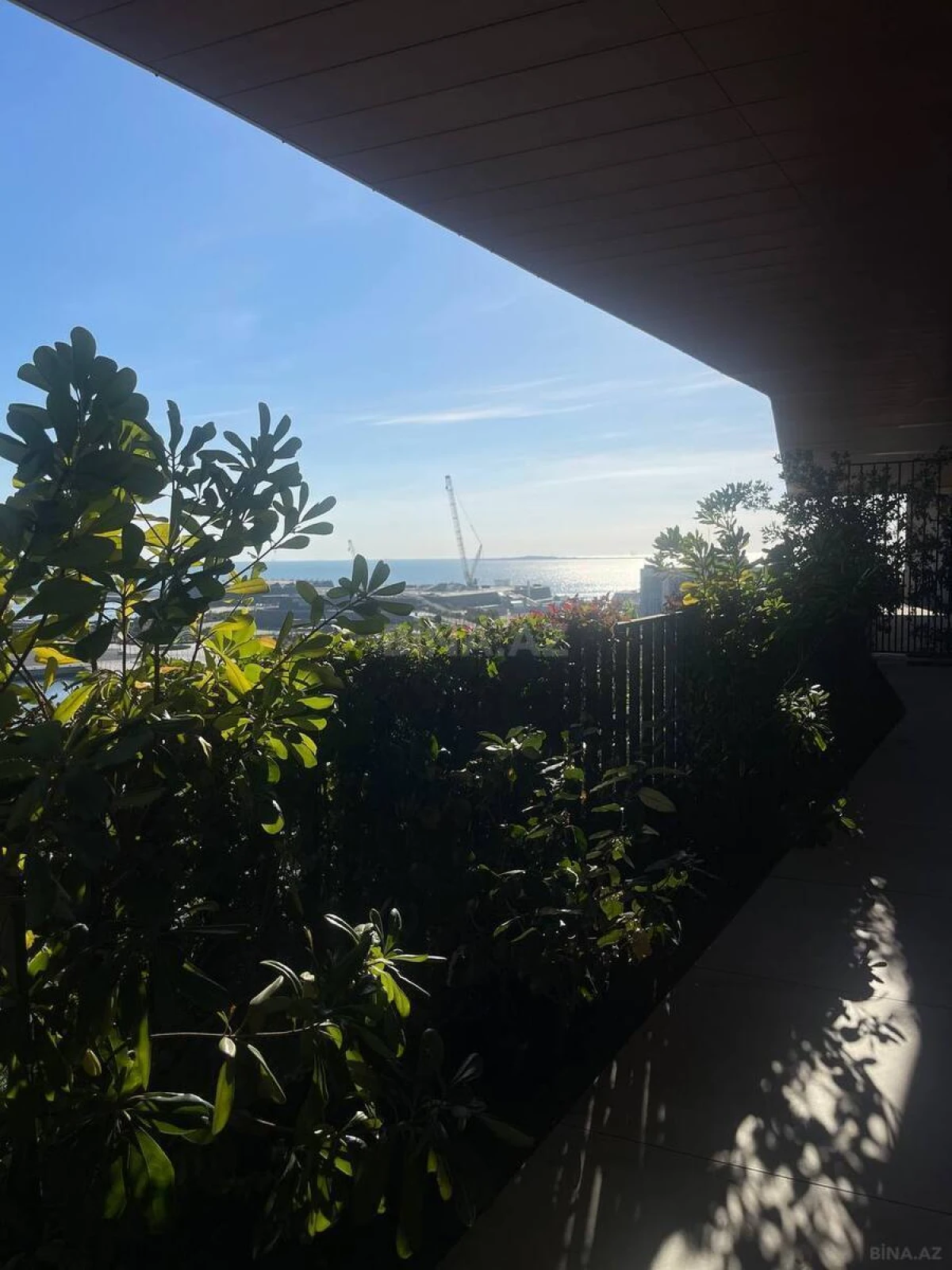 Satılır 5 otaqlı mənzil 436.6 m²