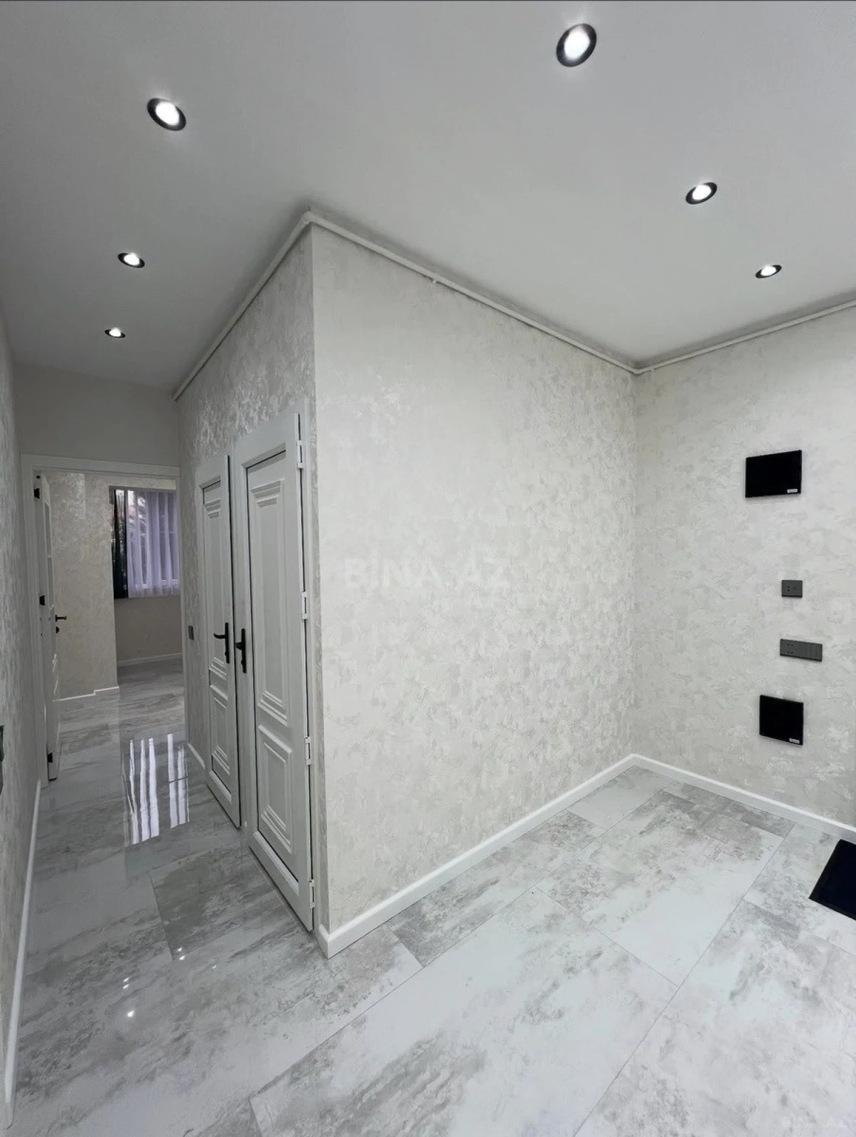 Satılır 3 otaqlı mənzil 90 m²
