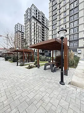 Satılır 3 otaqlı mənzil 132 m²
