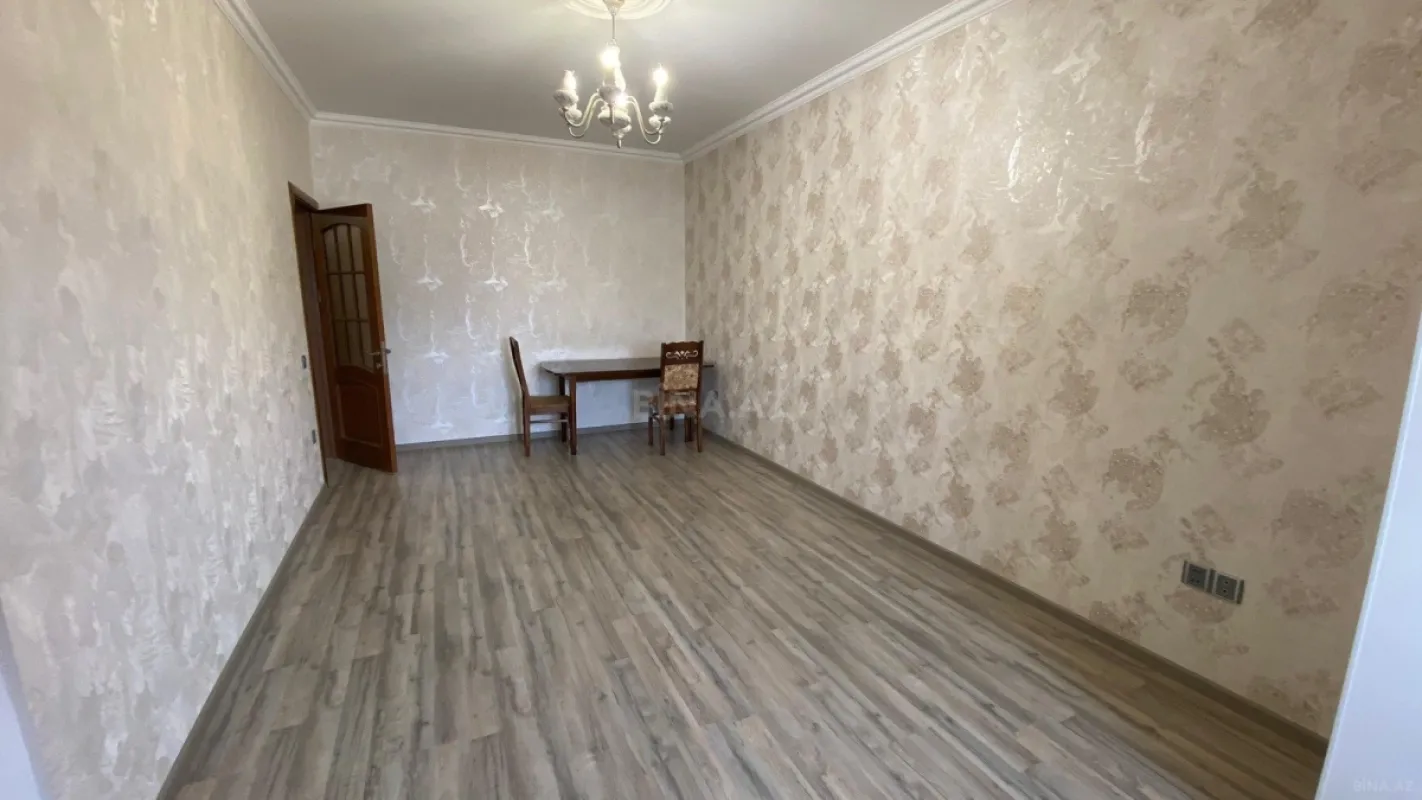 Satılır 2 otaqlı mənzil 65 m²
