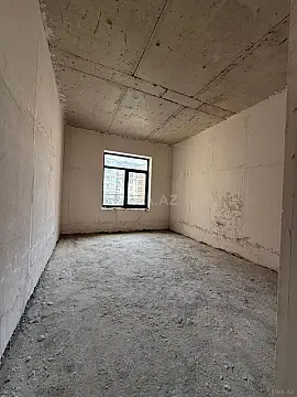 Satılır 4 otaqlı mənzil 160 m²
