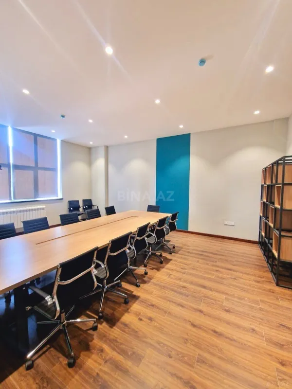 Kirayə verilir obyekt 256 m²