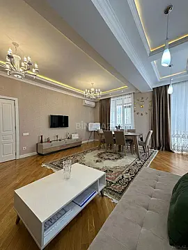 Satılır 3 otaqlı mənzil 125 m²