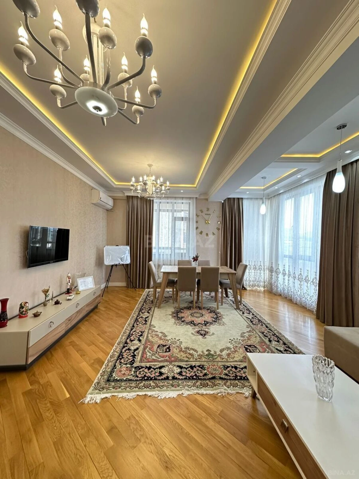 Satılır 3 otaqlı mənzil 125 m²