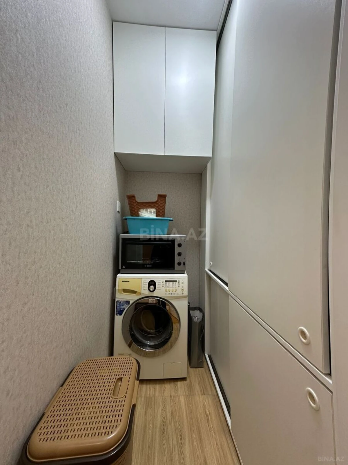 Satılır 3 otaqlı mənzil 125 m²