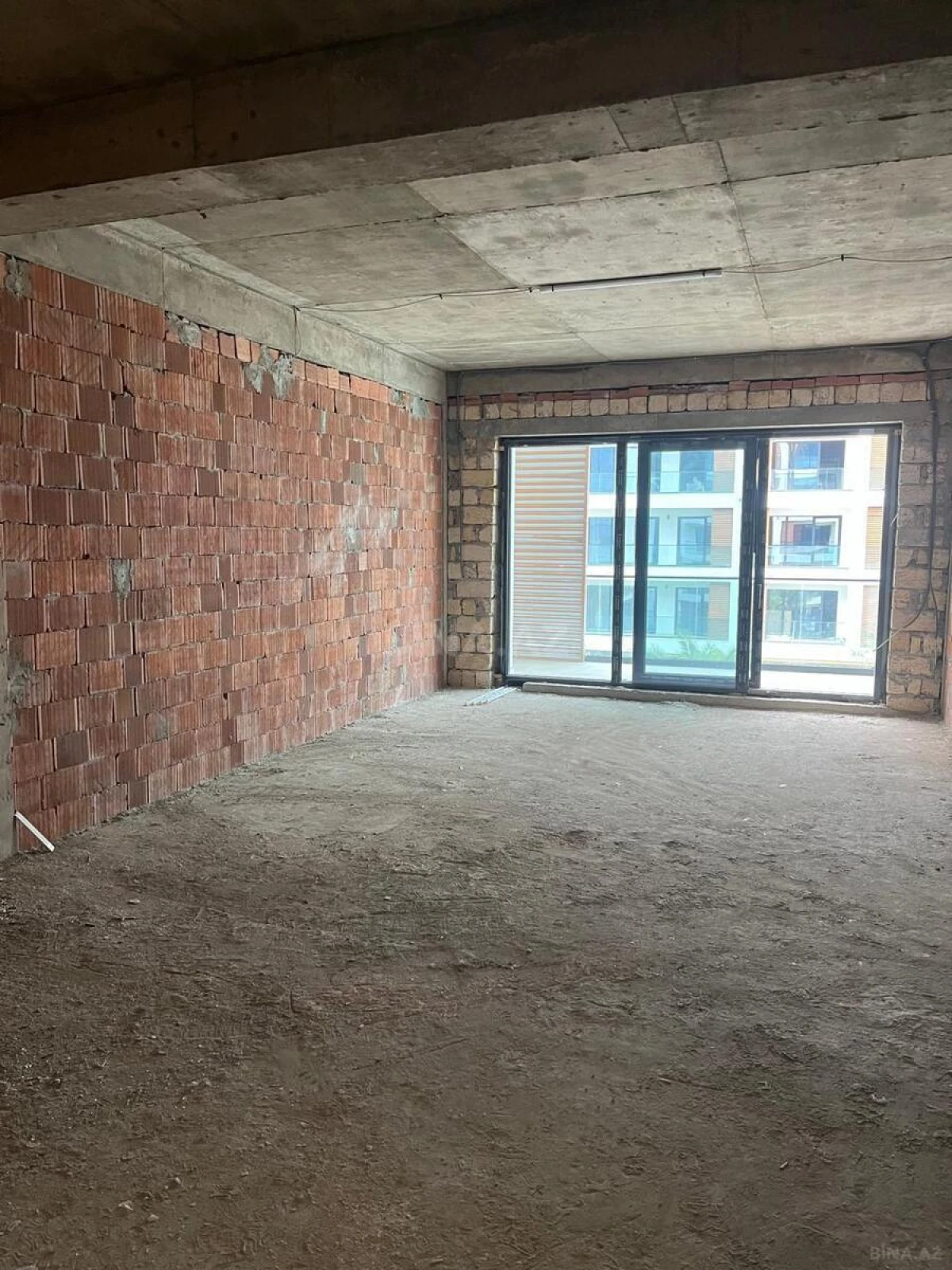 Satılır 1 otaqlı mənzil 46.1 m²