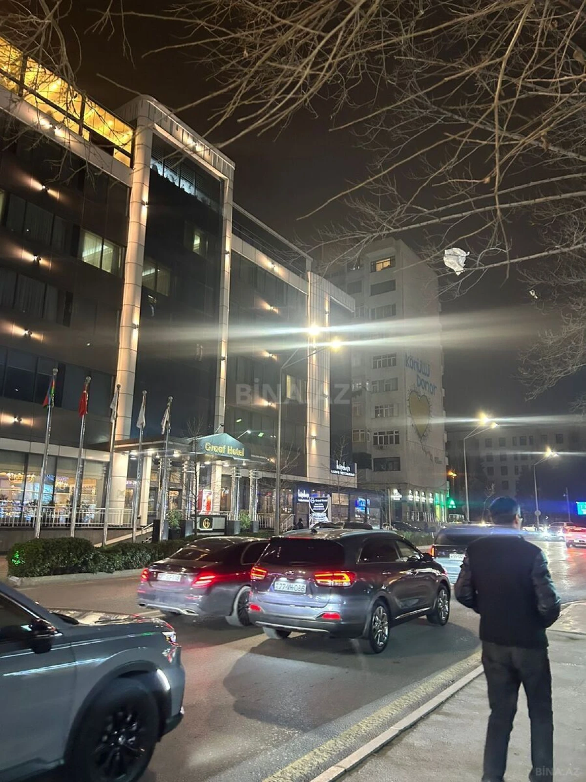 Kirayə verilir obyekt 105 m²