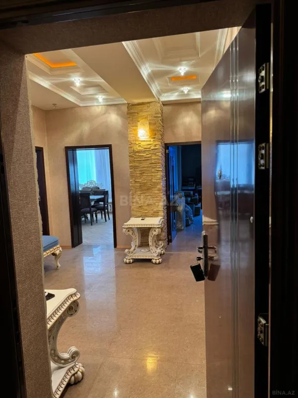 Satılır 3 otaqlı mənzil 120 m²