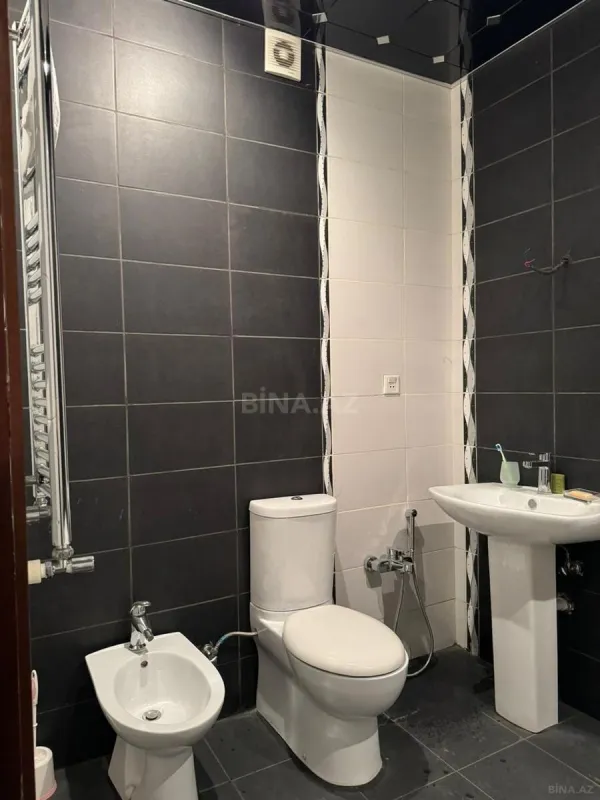 Satılır 3 otaqlı mənzil 120 m²