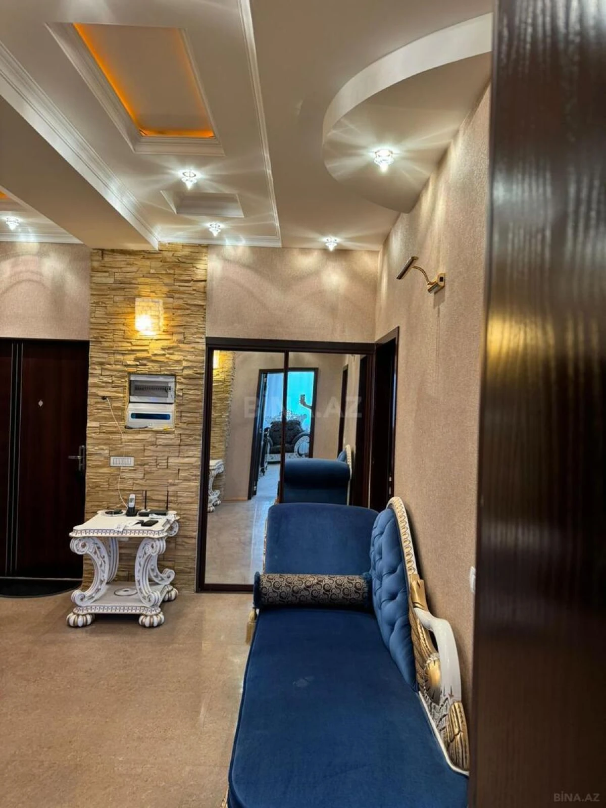 Satılır 3 otaqlı mənzil 120 m²