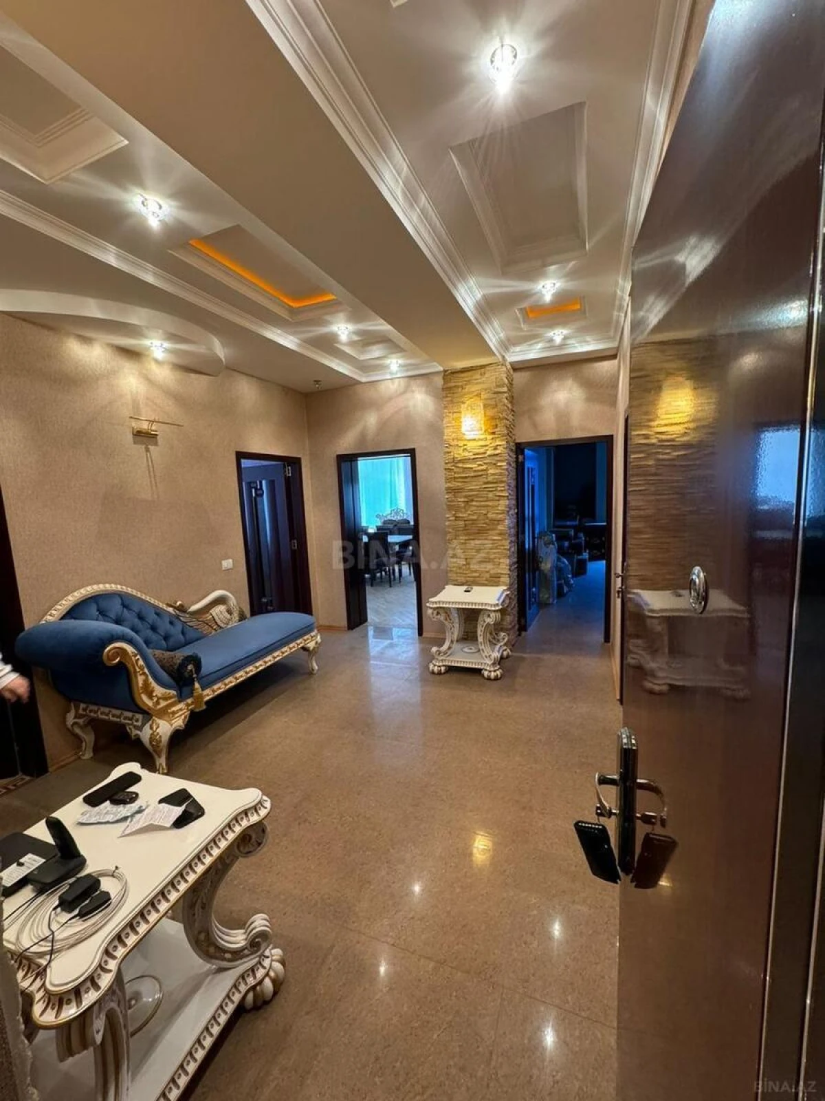 Satılır 3 otaqlı mənzil 120 m²